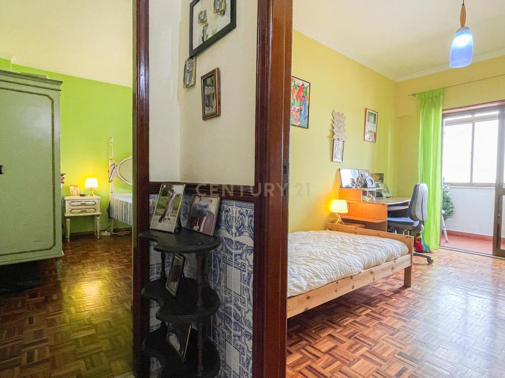 Apartamento T3 - Casal do Chapim - Odivelas - Garagem - Arrecadação - Image 18
